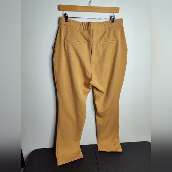 Universal Standard NWT Cigarette Pant in iced coffee, size XS/10-12 - Picture 3 of 11
